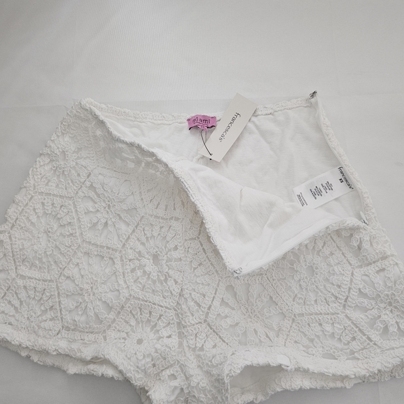 Francesca’s Nora White Crochet High Waist Shorts Size Xtra Small - Picture 6 of 12